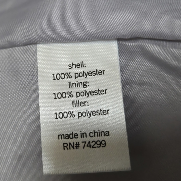 Nwt Medium Women's gray puff zip-up vest. From Kohl's. - Picture 3 of 7